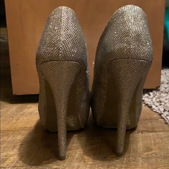 High heels - Picture 3 of 3